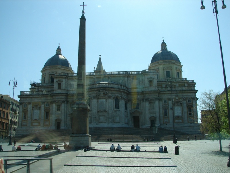 2008/03(March)/AroundTheWorld/Rome/800x600_Basicila dedicated to Mary.jpg